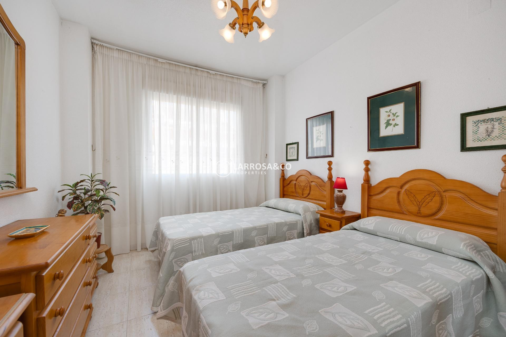 Resale - Apartment - Torrevieja - Habaneras
