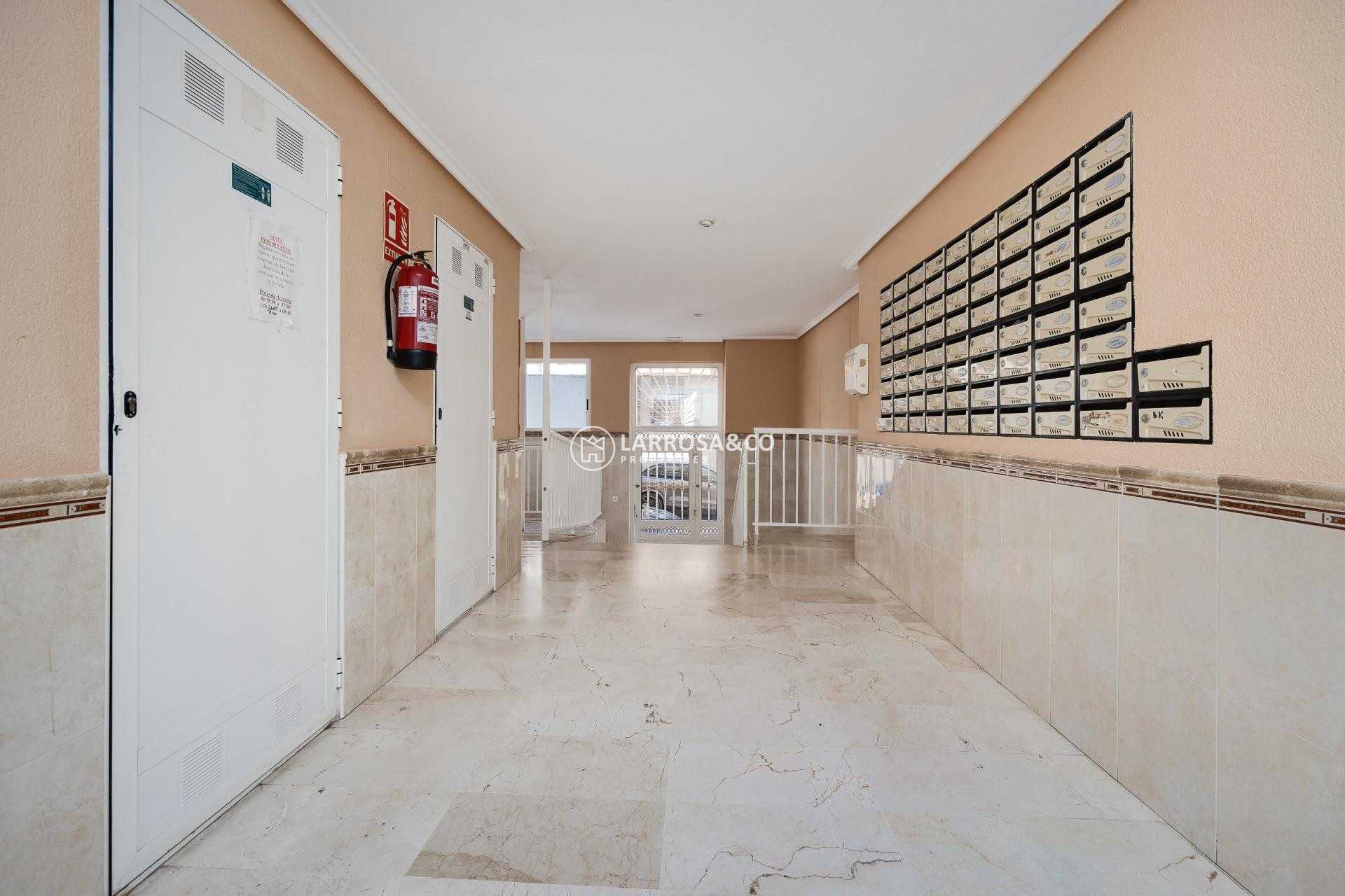 Resale - Apartment - Torrevieja - Habaneras