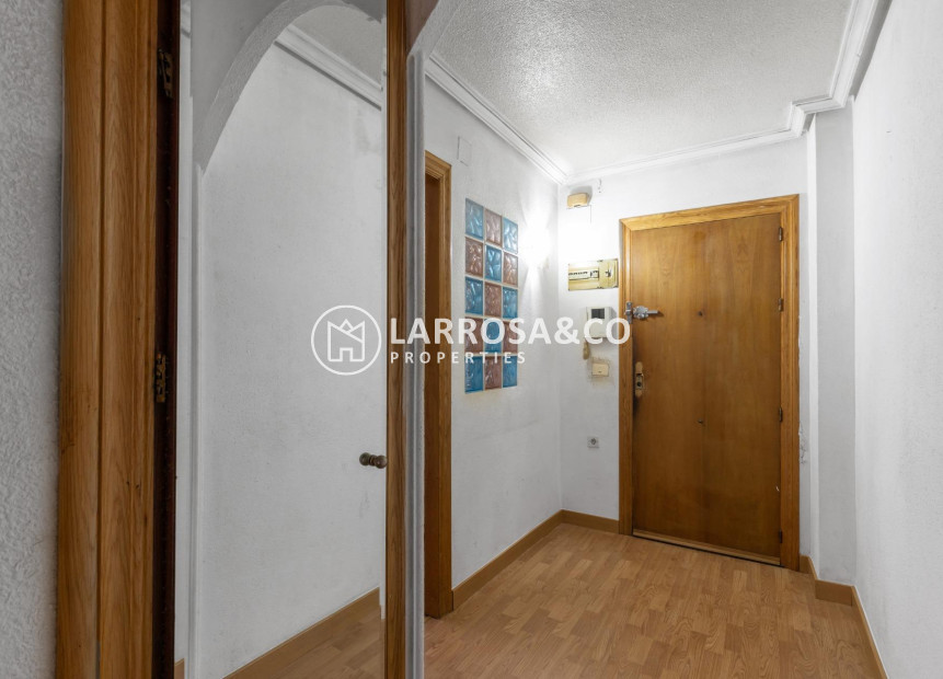 Resale - Apartment - Torrevieja - Habaneras