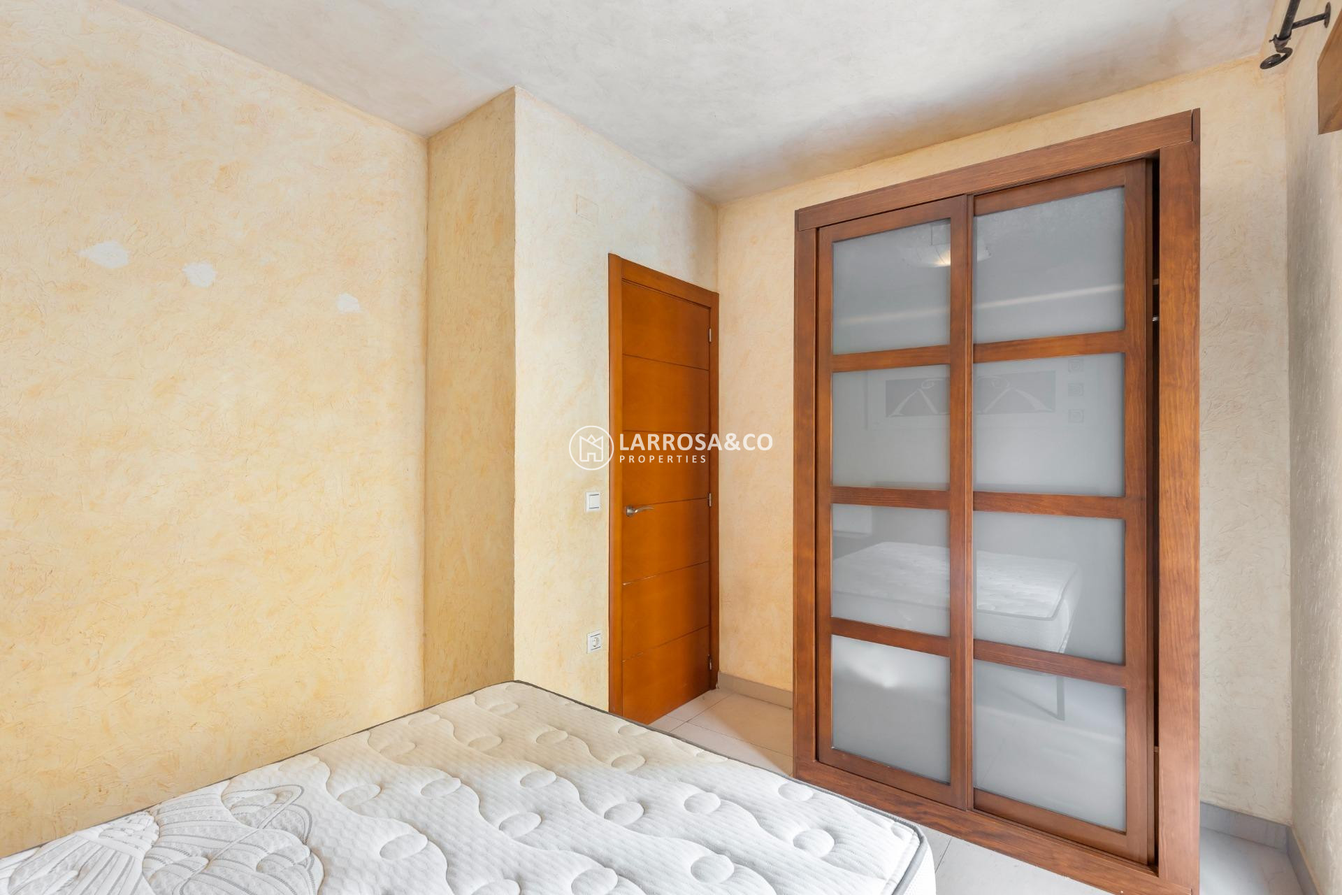 Resale - Apartment - Torrevieja - La Mata