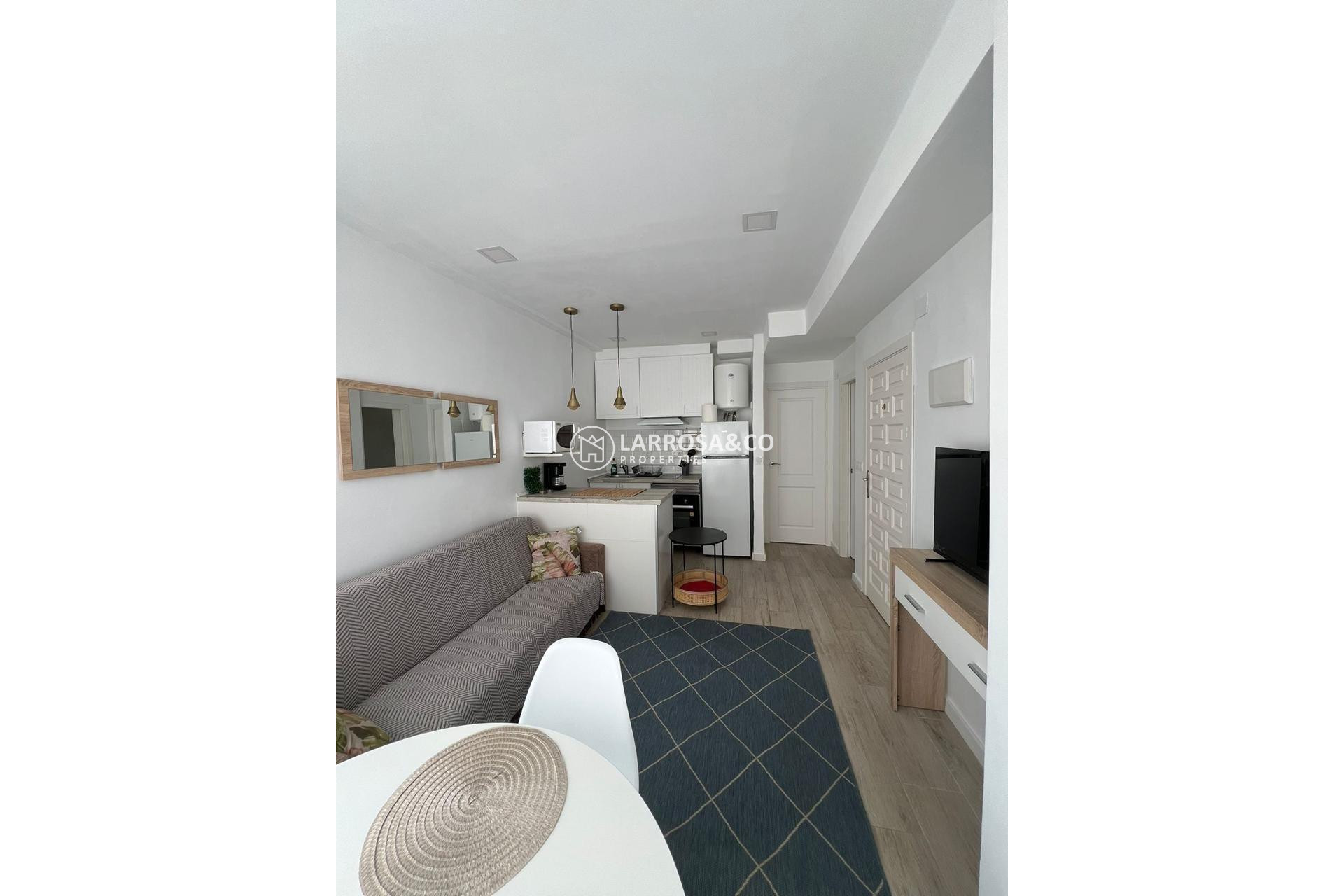 Resale - Apartment - Torrevieja - La Mata