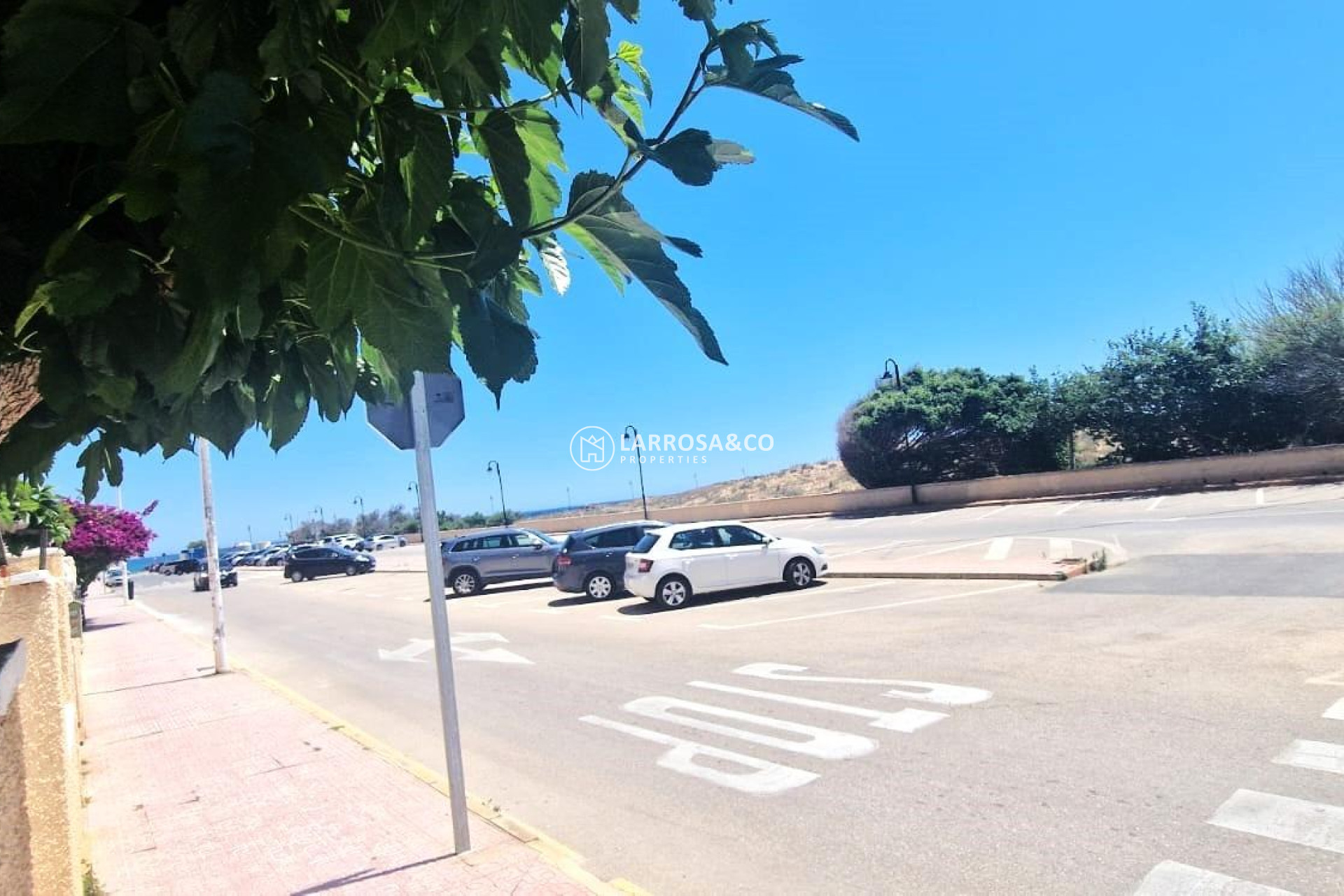 Resale - Apartment - Torrevieja - La Mata