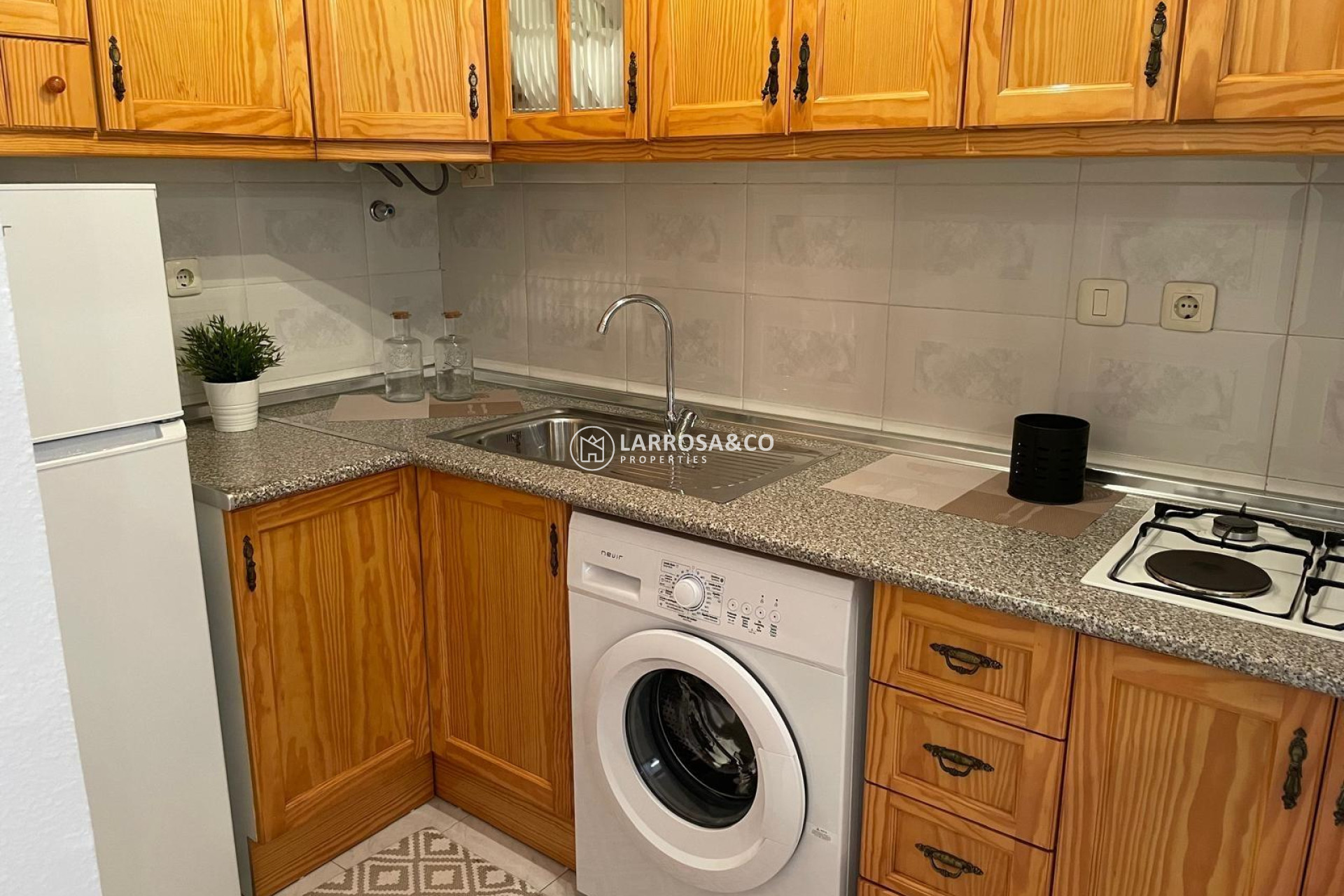 Resale - Apartment - Torrevieja - La Mata