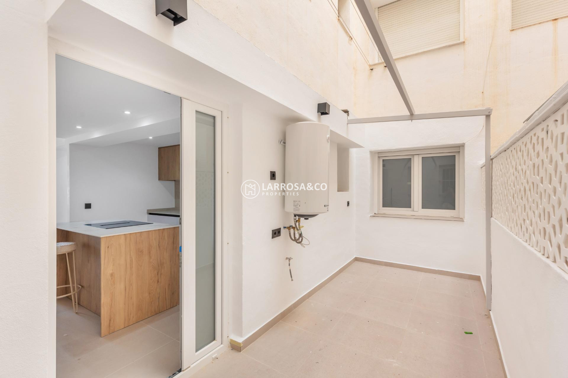 Resale - Apartment - Torrevieja - La Mata