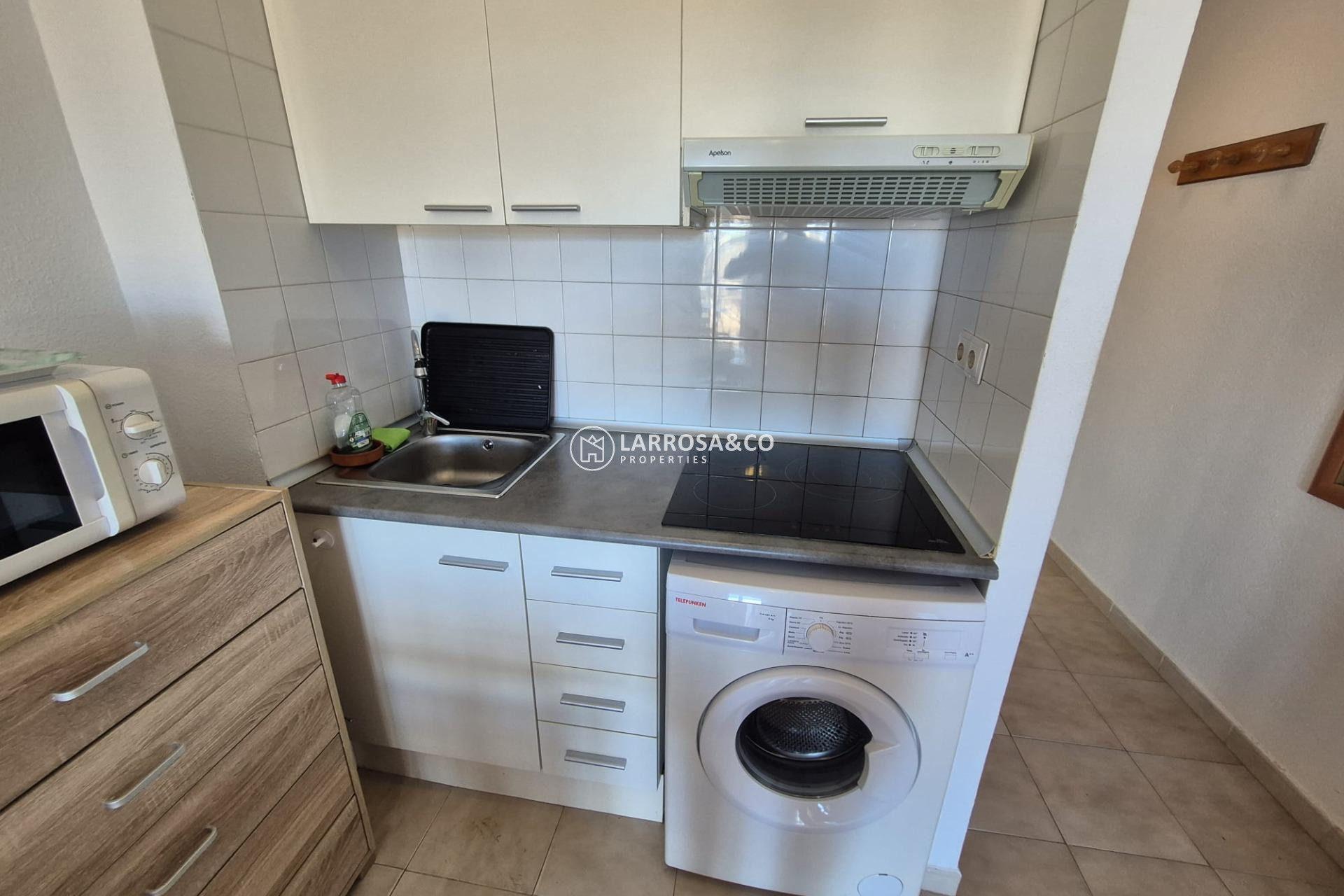 Resale - Apartment - Torrevieja - La Mata