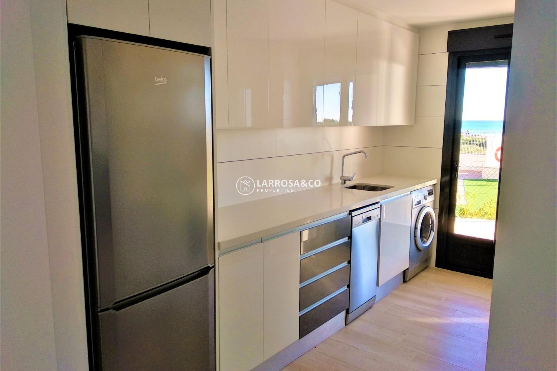 Resale - Apartment - Torrevieja - La Mata