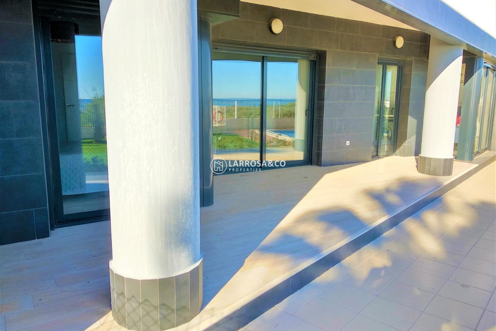 Resale - Apartment - Torrevieja - La Mata