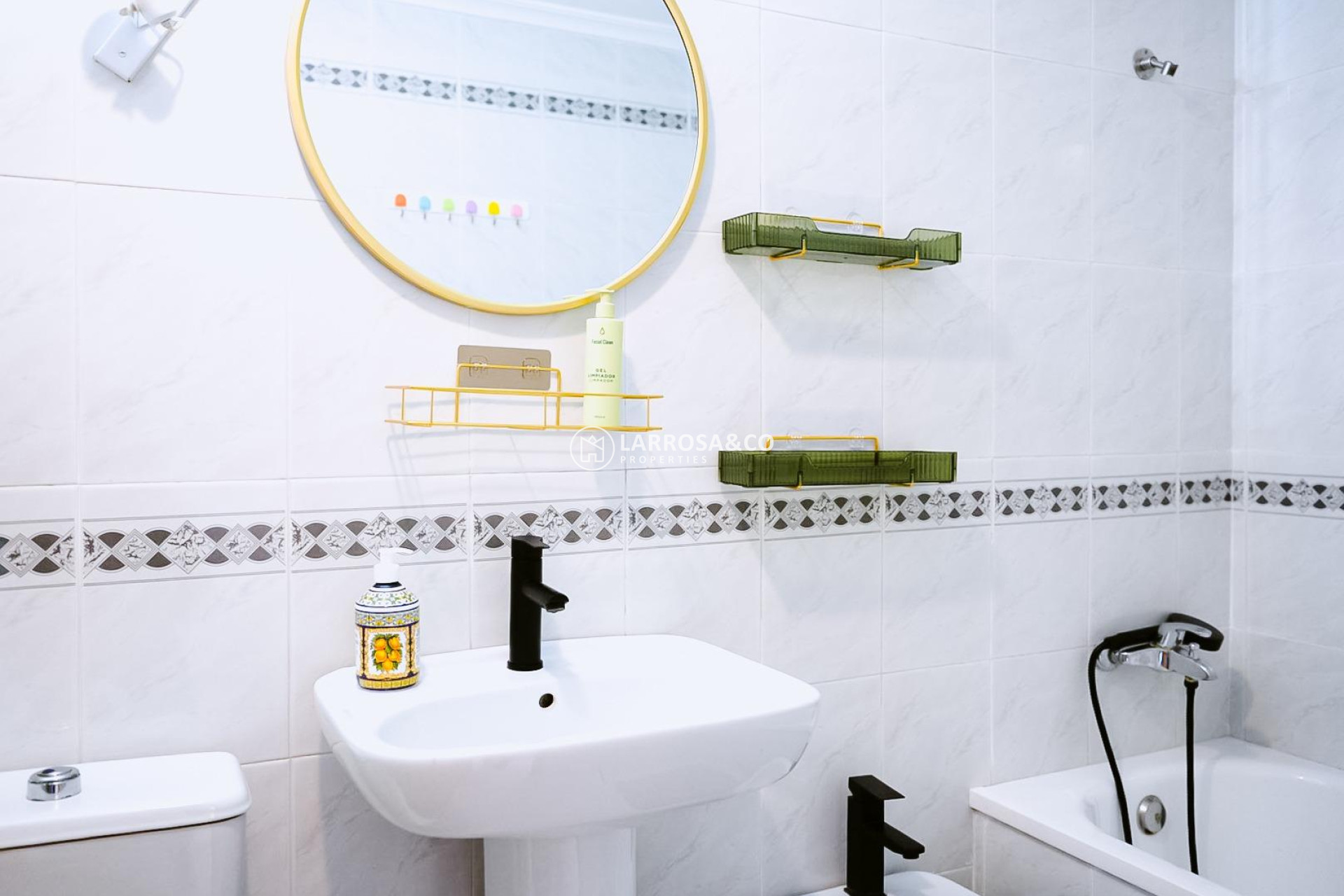 Resale - Apartment - Torrevieja - La Mata