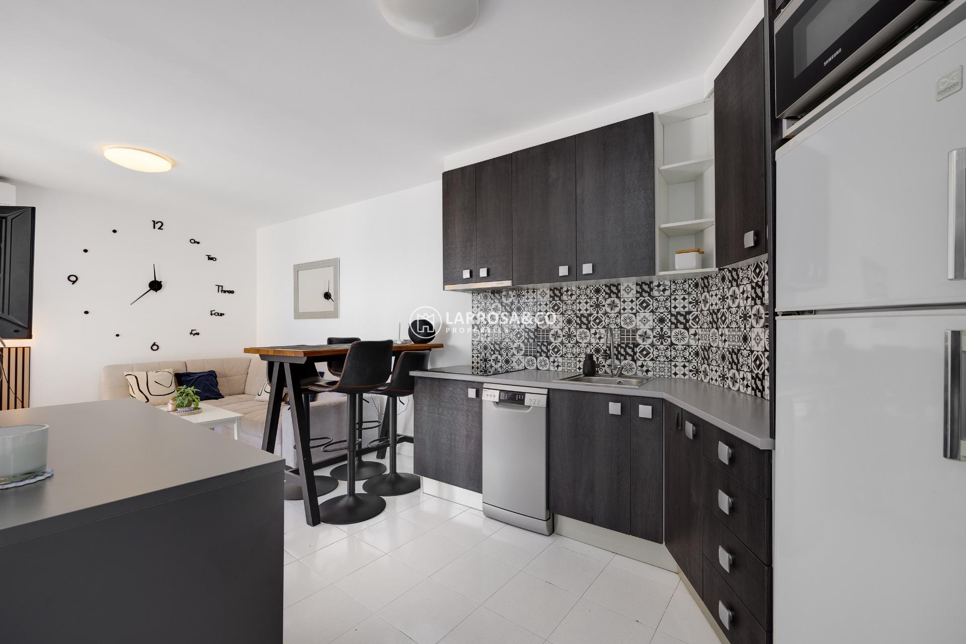 Resale - Apartment - Torrevieja - La Mata