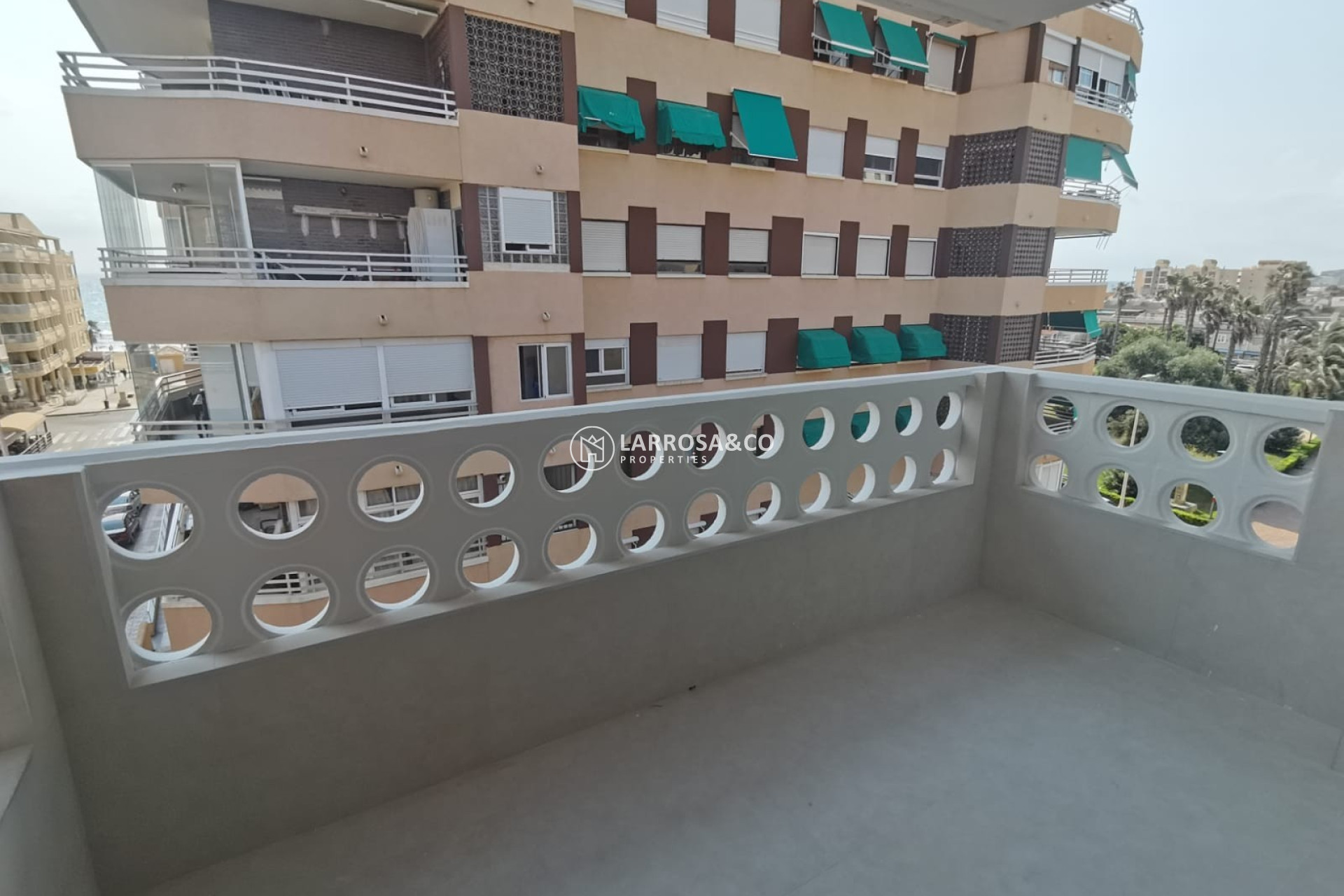 Resale - Apartment - Torrevieja - La Mata