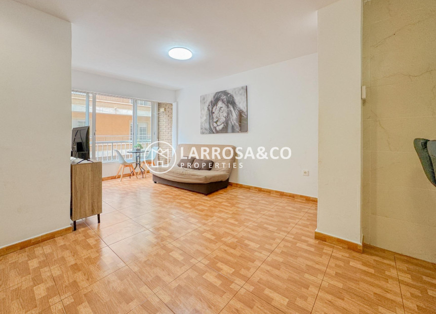 Resale - Apartment - Torrevieja - La Mata