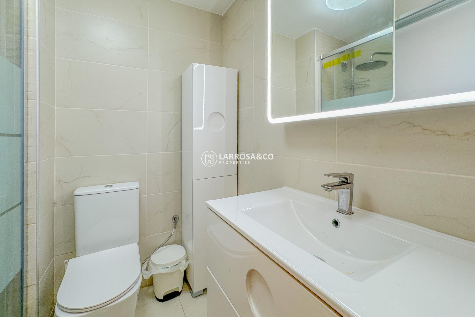 Resale - Apartment - Torrevieja - La Mata