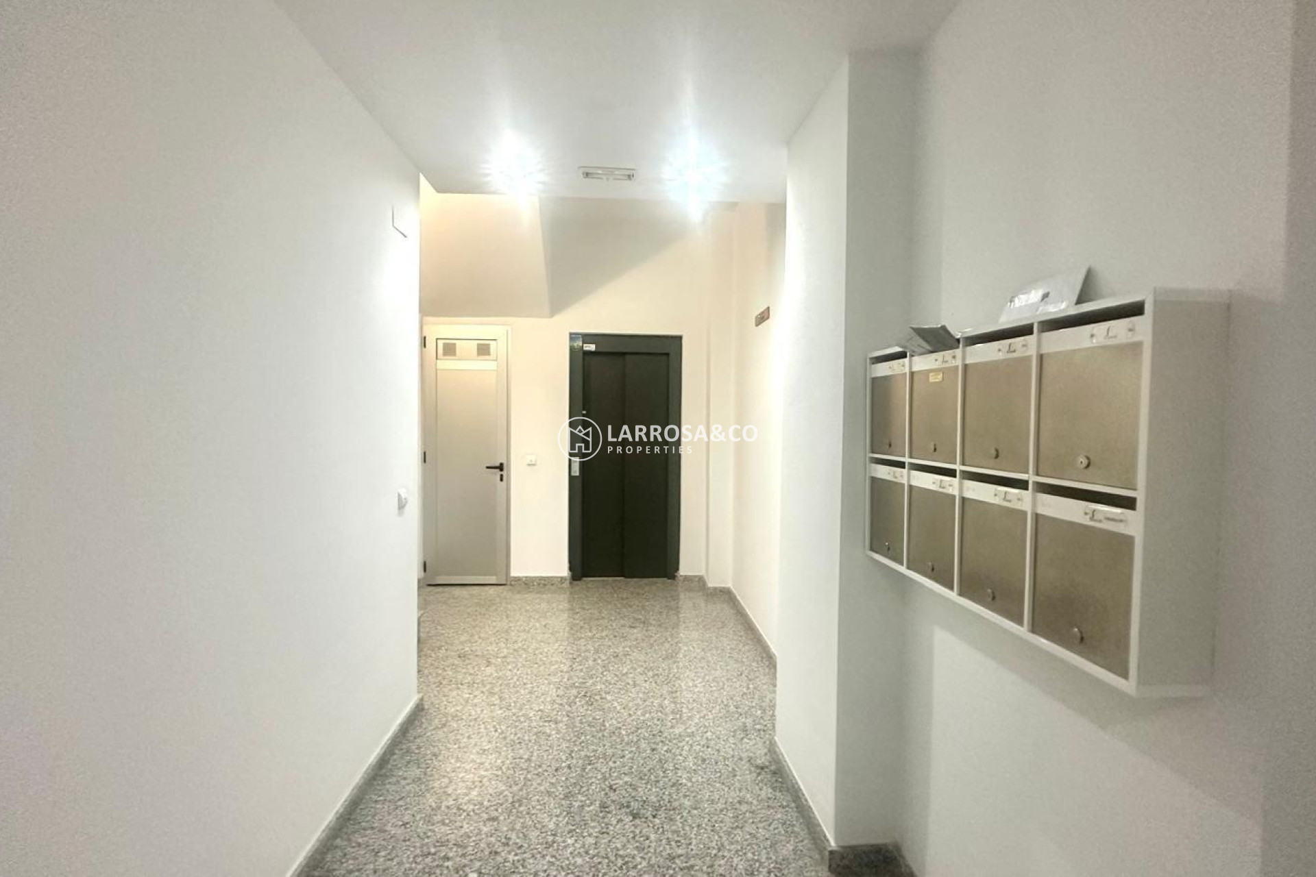 Resale - Apartment - Torrevieja - La Mata