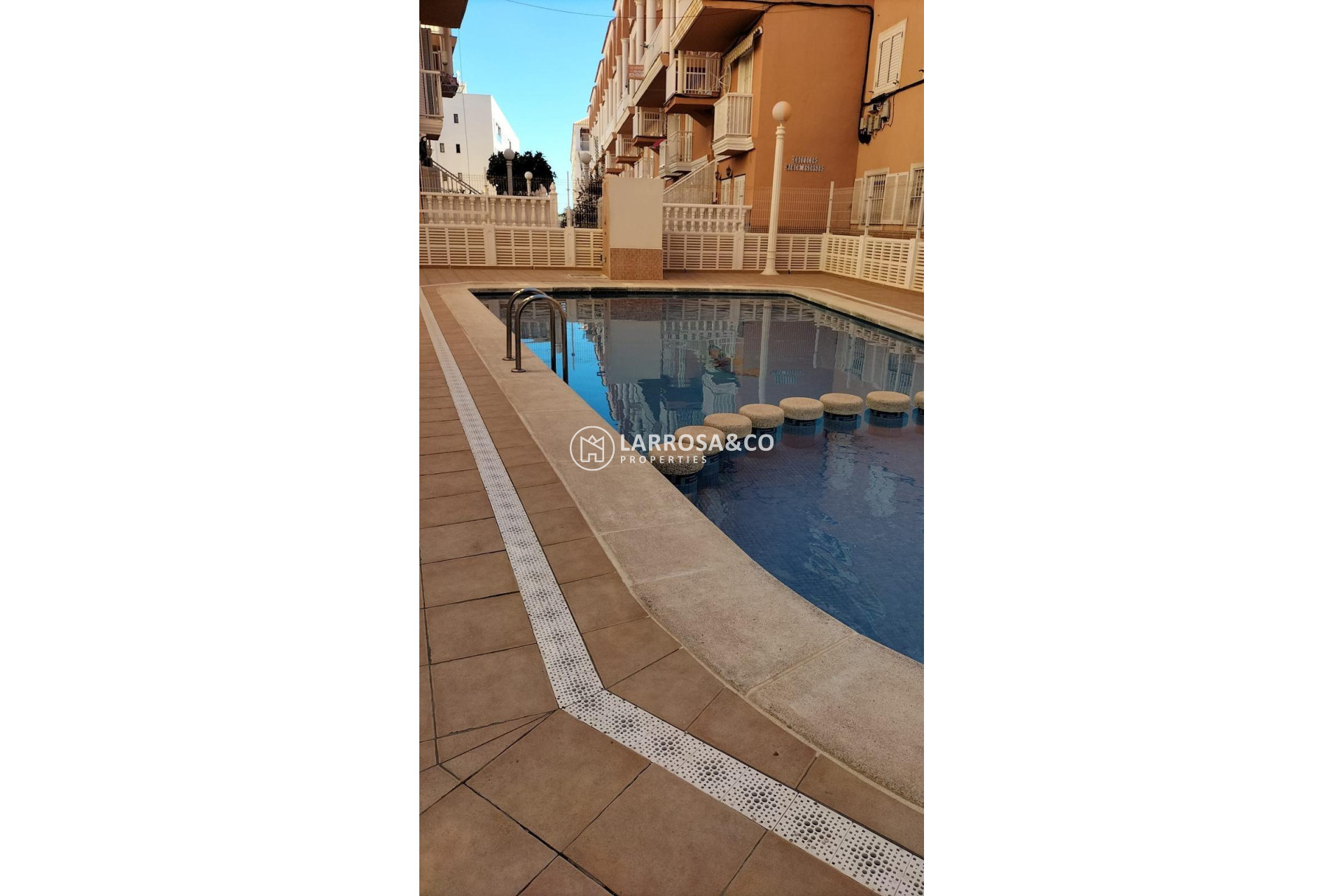Resale - Apartment - Torrevieja - La Mata