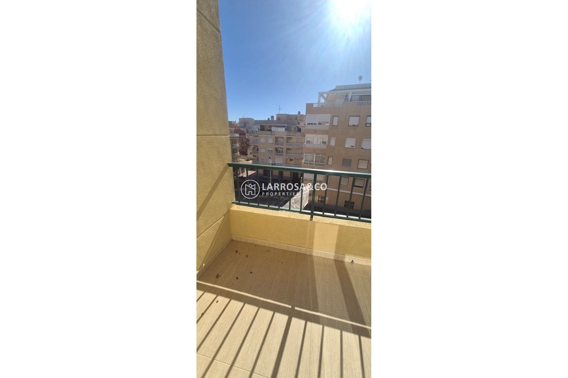 Resale - Apartment - Torrevieja - La Mata