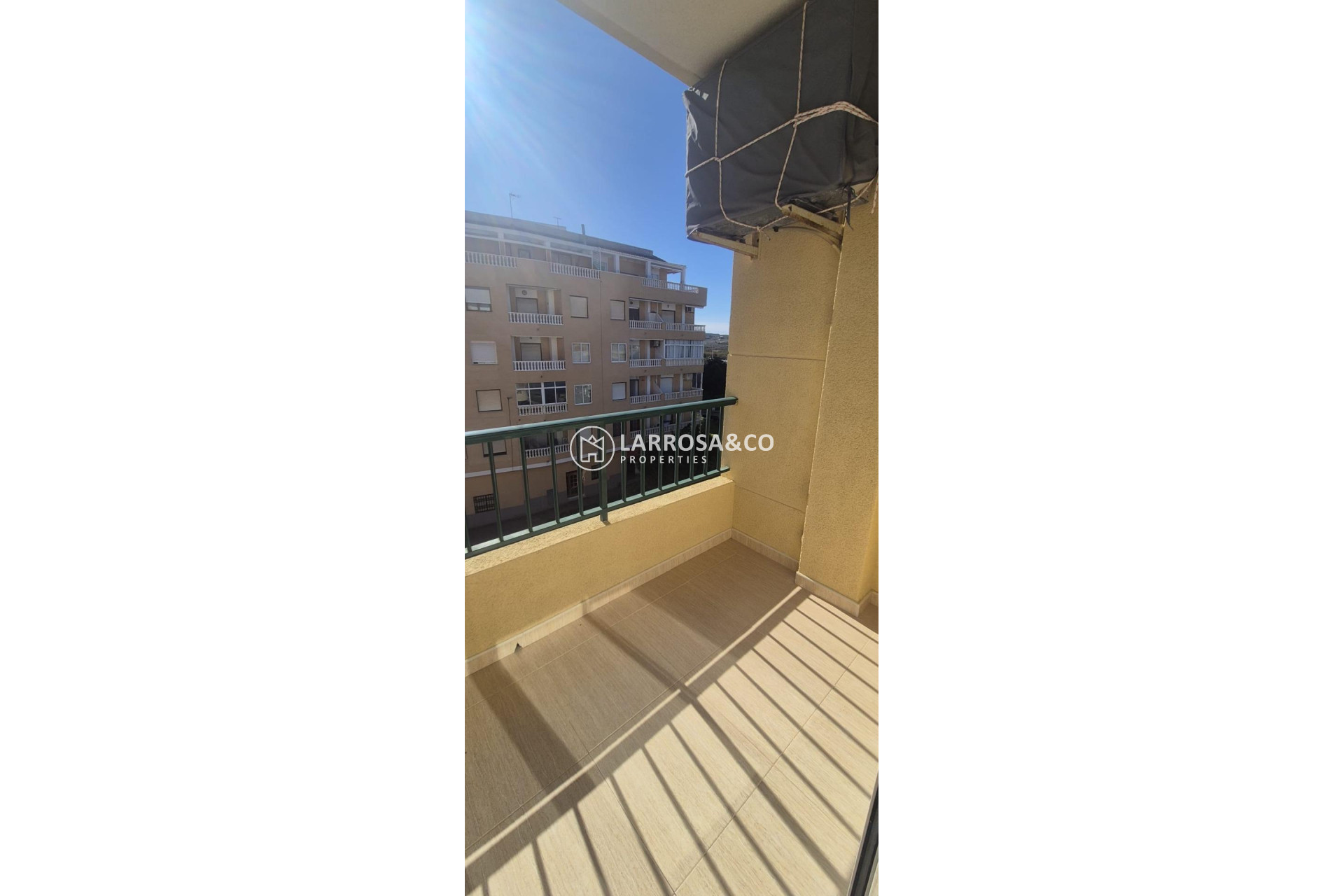 Resale - Apartment - Torrevieja - La Mata