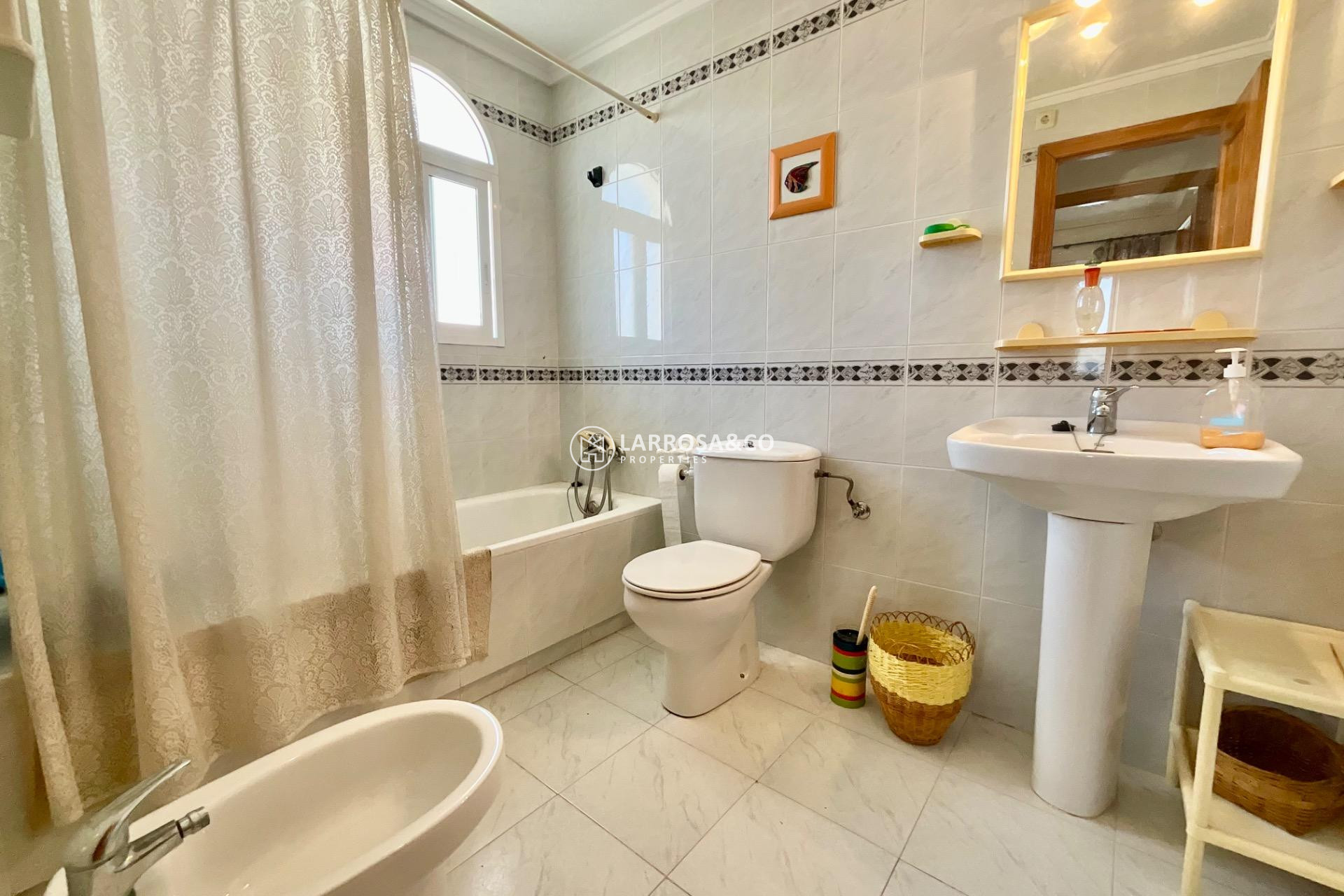 Resale - Apartment - Torrevieja - La Mata