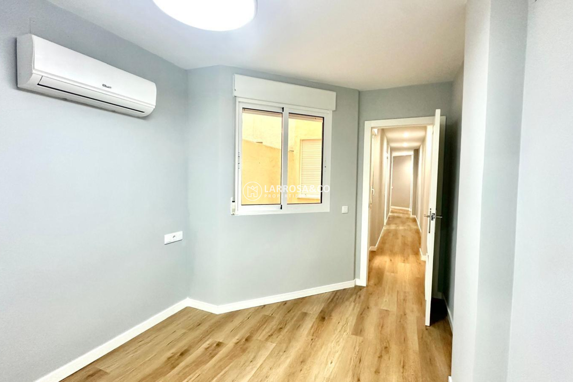 Resale - Apartment - Torrevieja - La Mata