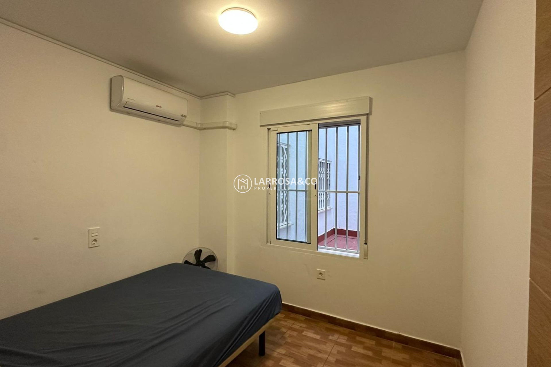 Resale - Apartment - Torrevieja - La Mata