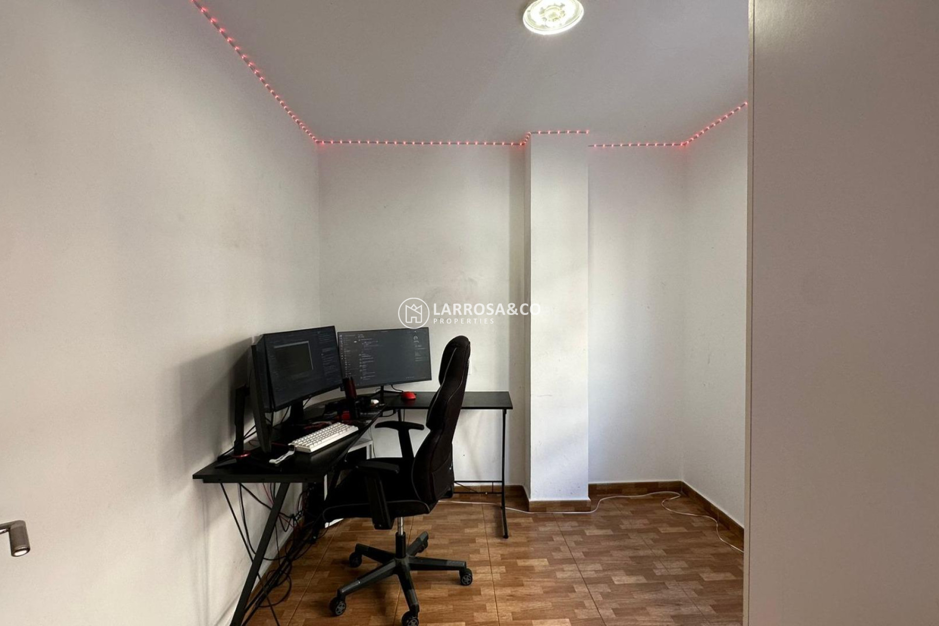 Resale - Apartment - Torrevieja - La Mata