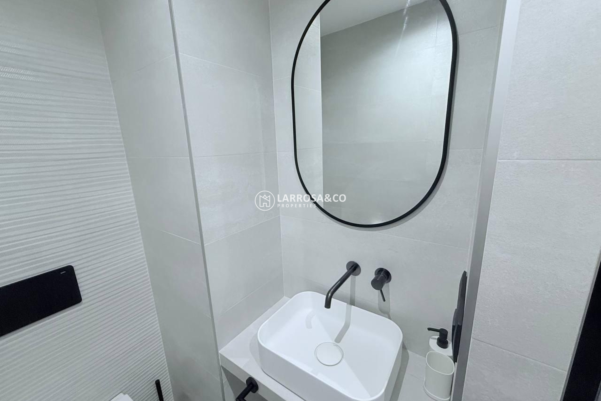 Resale - Apartment - Torrevieja - La Mata