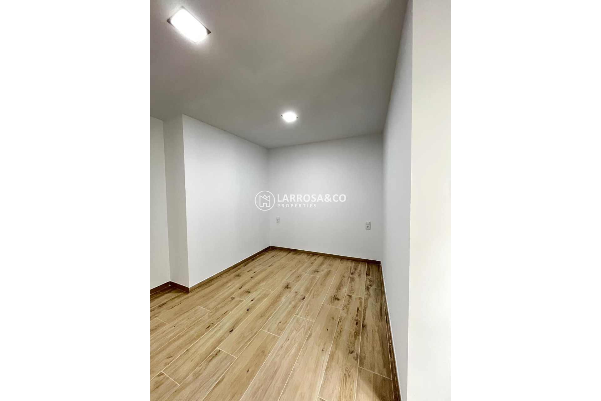 Resale - Apartment - Torrevieja - La Mata