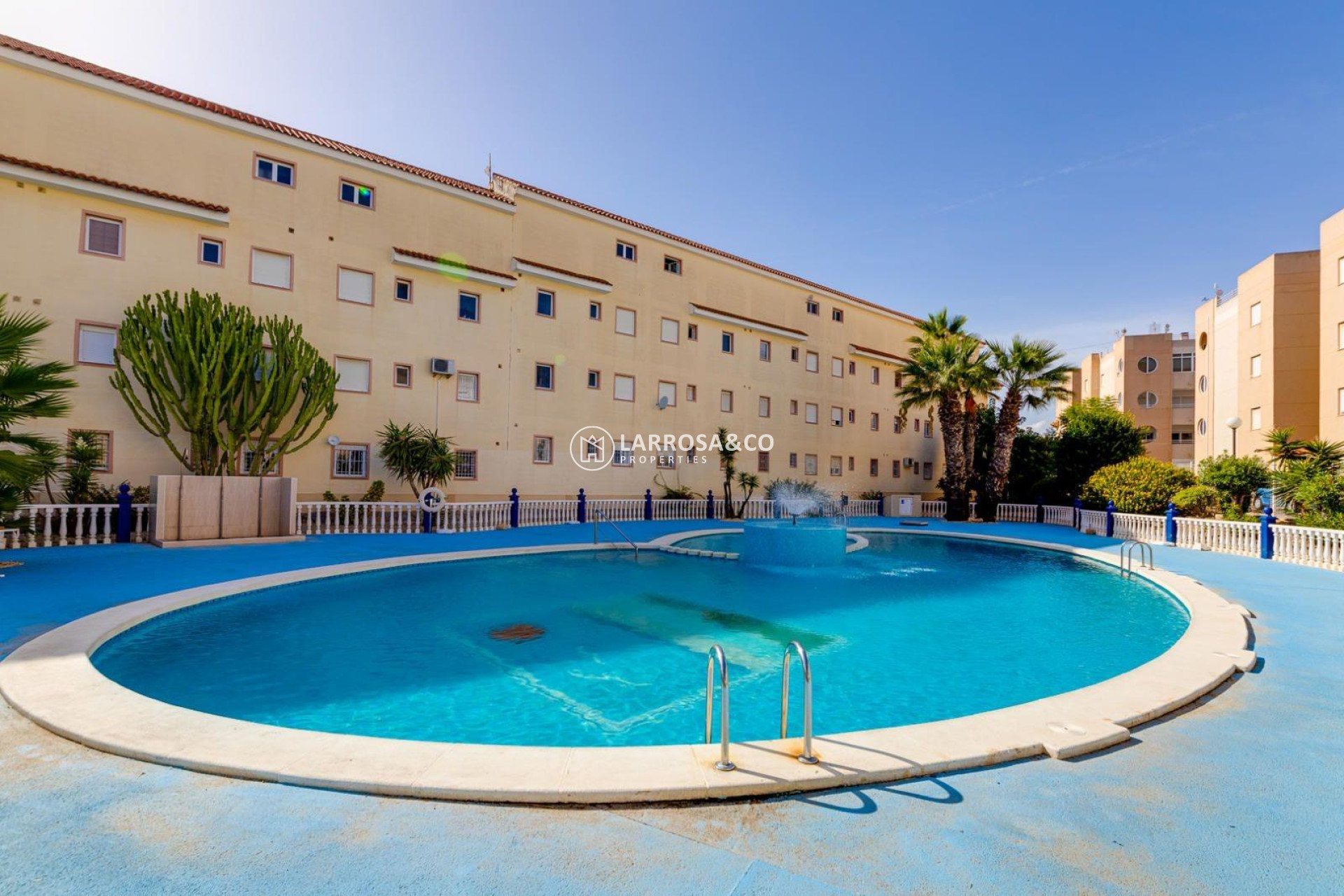 Resale - Apartment - Torrevieja - La Siesta - El Salado - Torreta
