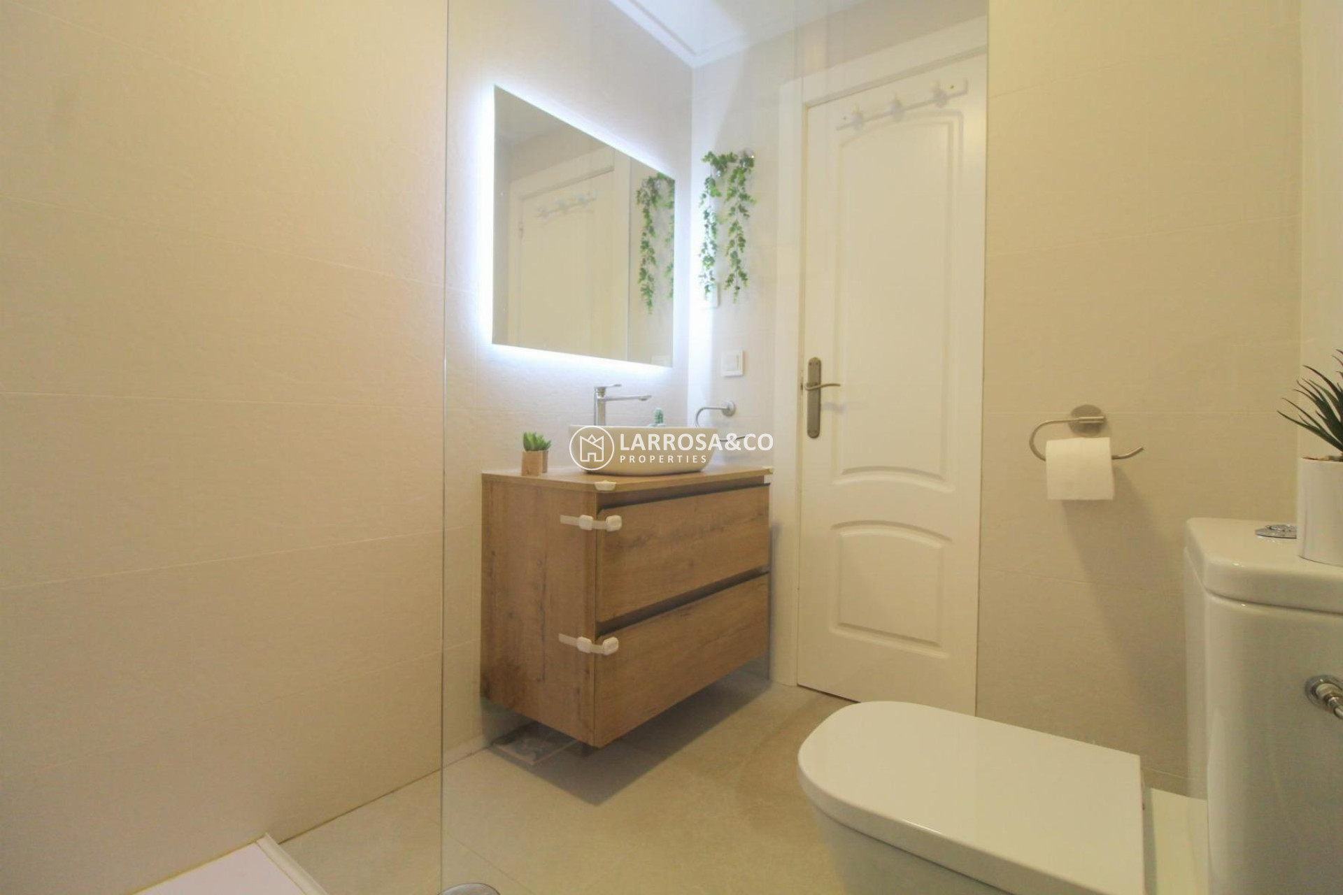 Resale - Apartment - Torrevieja - La veleta