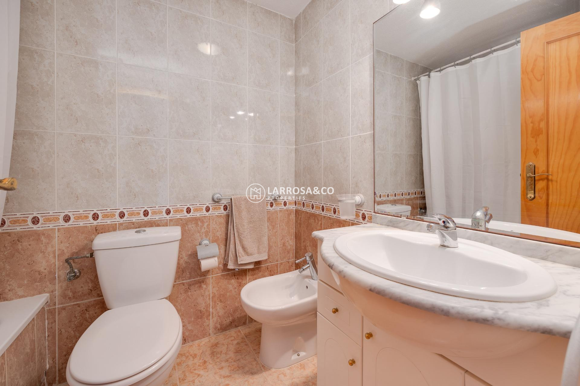 Resale - Apartment - Torrevieja - La veleta