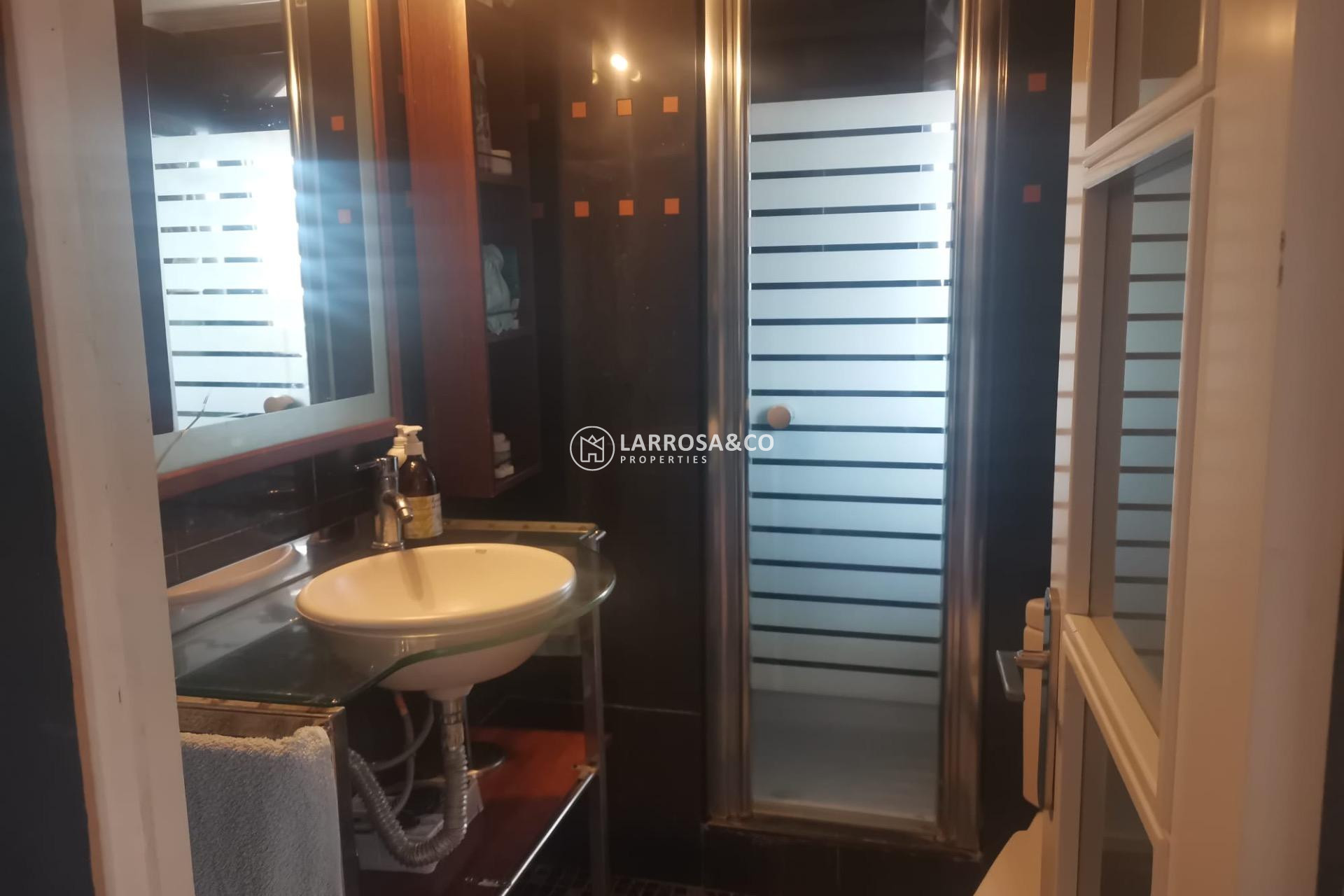 Resale - Apartment - Torrevieja - La veleta