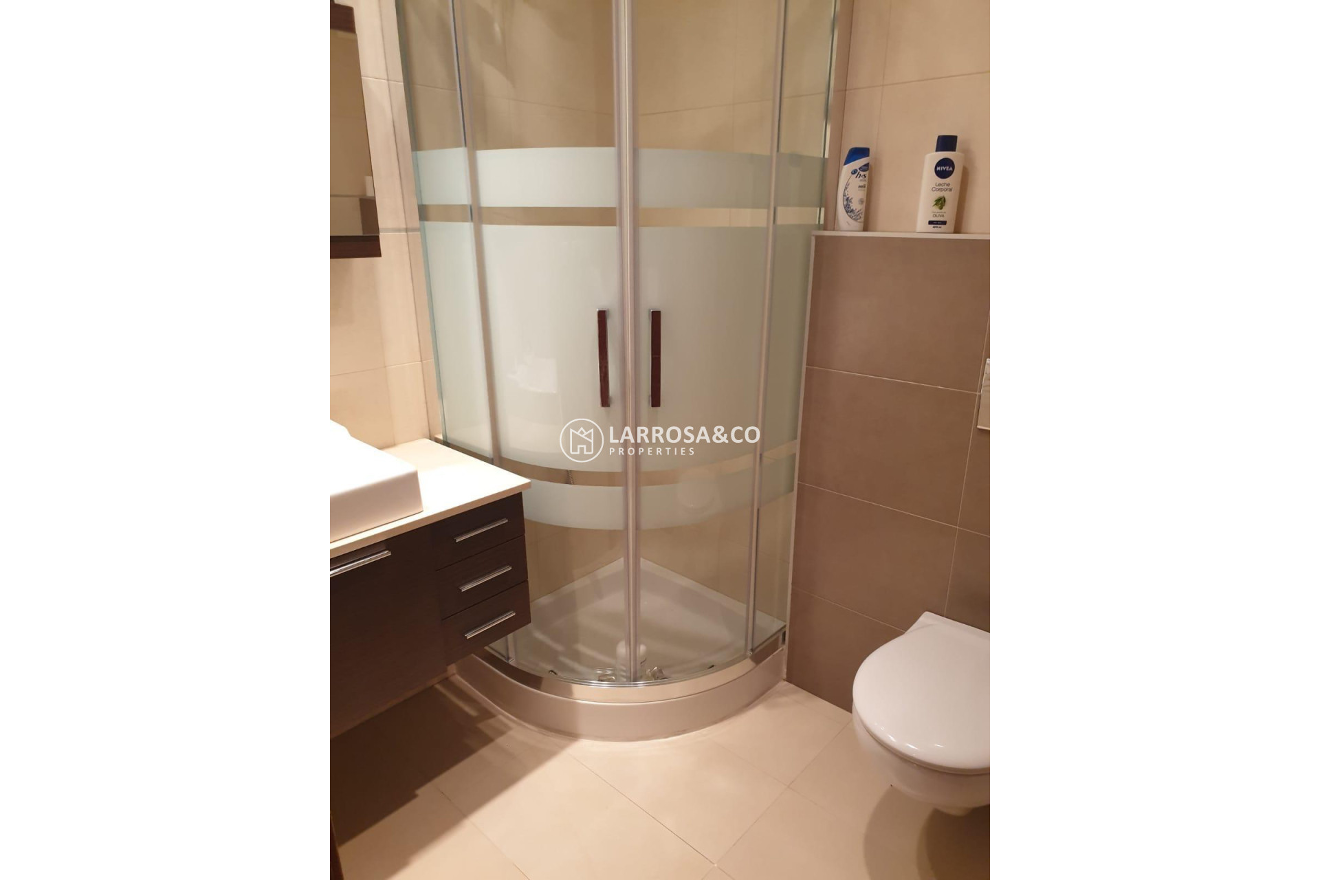 Resale - Apartment - Torrevieja - Las Piscinas Naturales