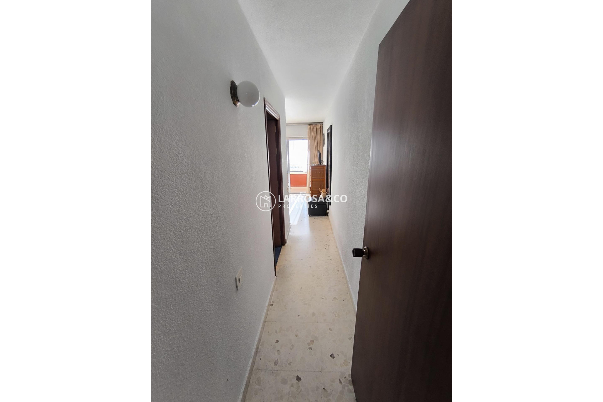 Resale - Apartment - Torrevieja - Las Piscinas Naturales