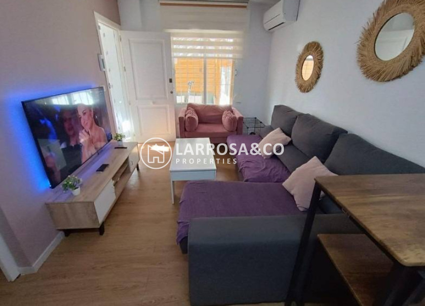 Resale - Apartment - Torrevieja - Los Balcones