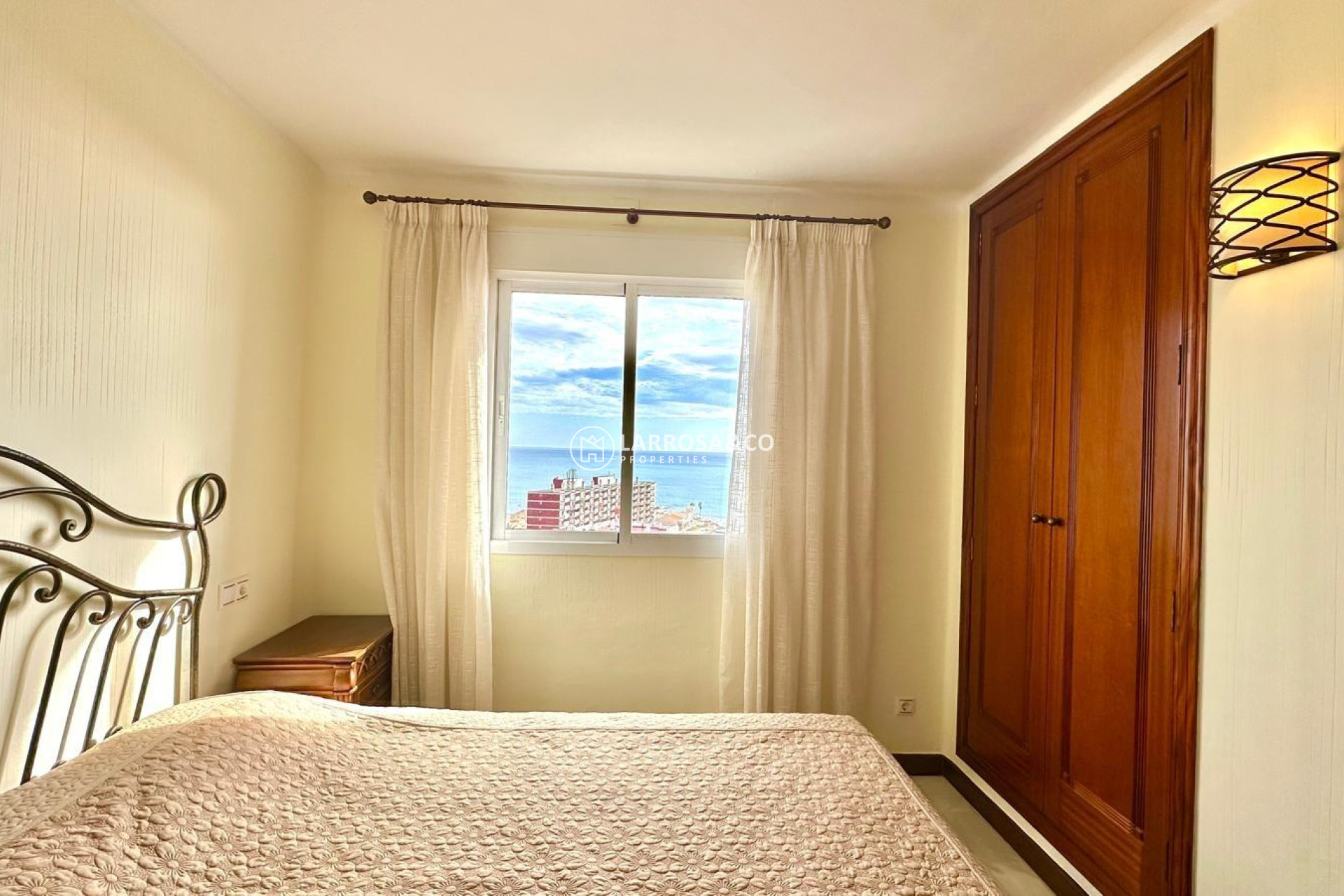 Resale - Apartment - Torrevieja - Los Frutales