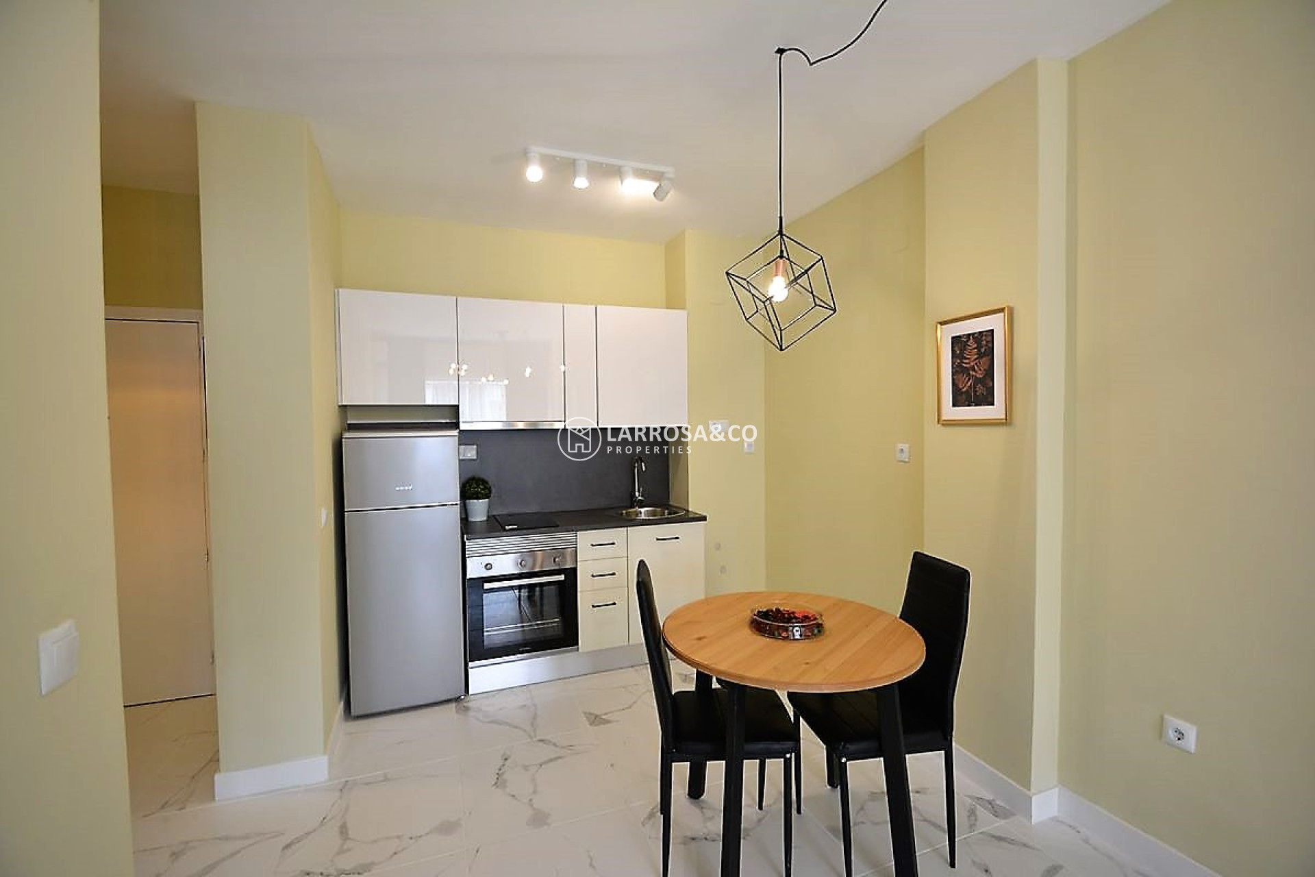 Resale - Apartment - Torrevieja - Los Locos Beach