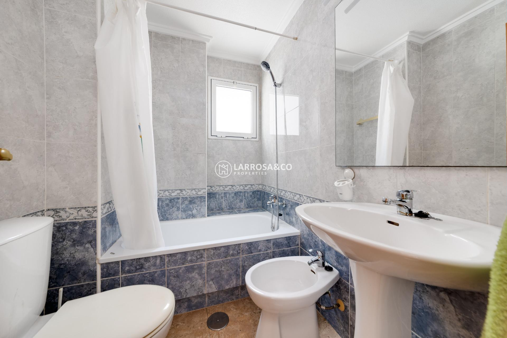 Resale - Apartment - Torrevieja - Los Locos Beach