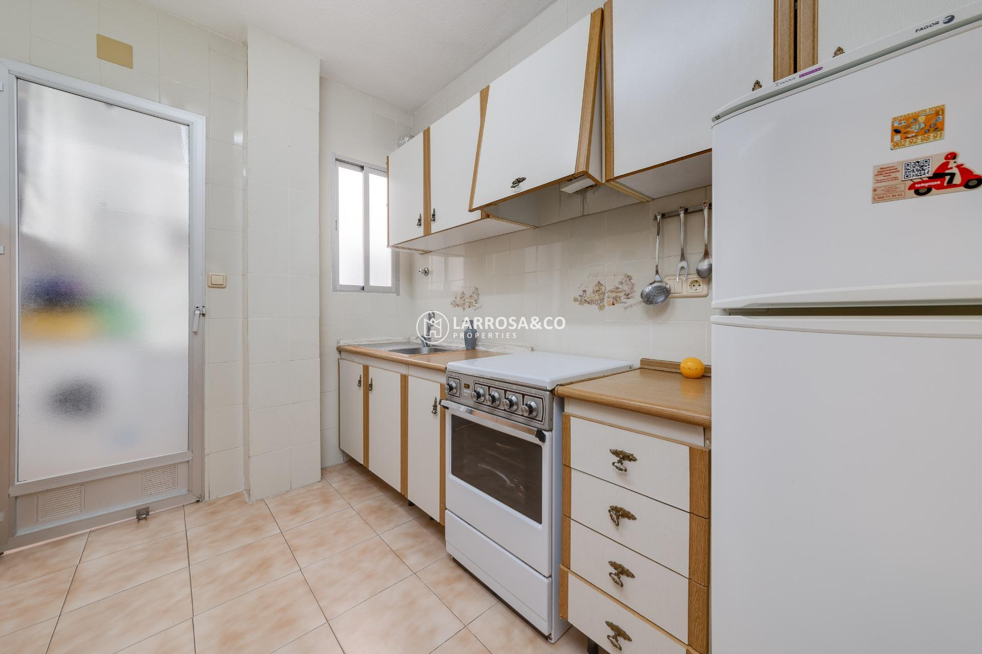 Resale - Apartment - Torrevieja - Los Locos Beach