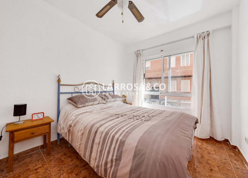 Resale - Apartment - Torrevieja - Los Locos Beach