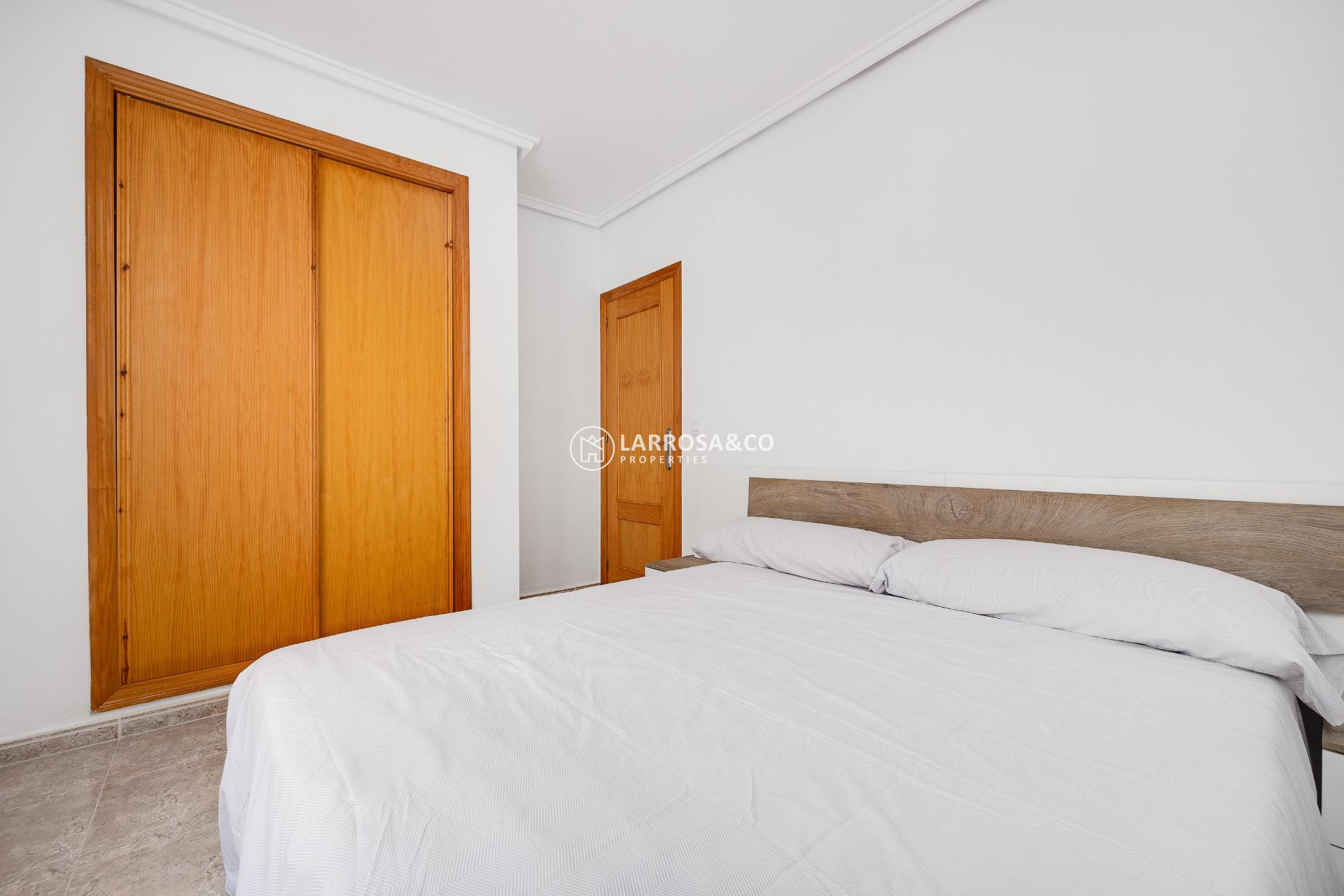 Resale - Apartment - Torrevieja - Los Locos Beach