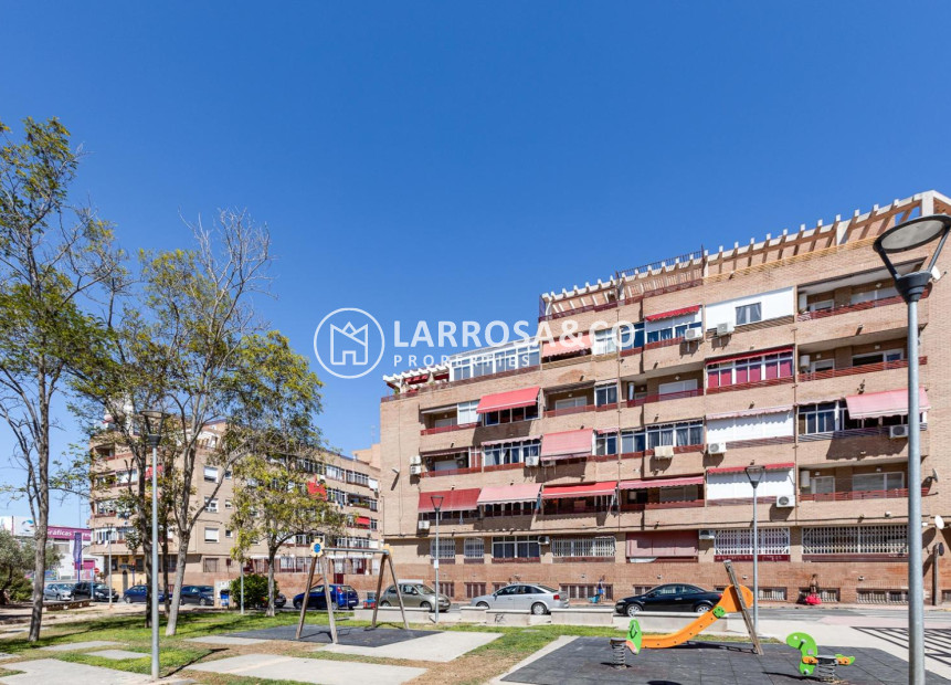 Resale - Apartment - Torrevieja - Los Locos Beach