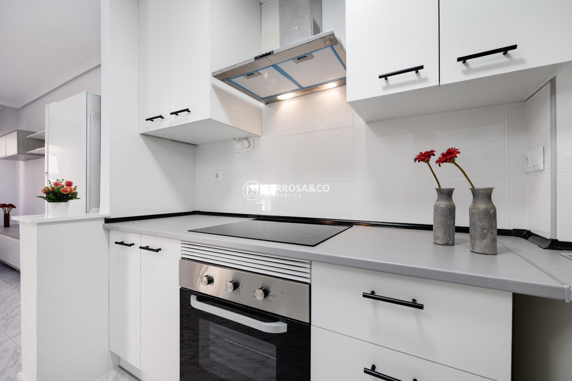 Resale - Apartment - Torrevieja - Los Locos Beach