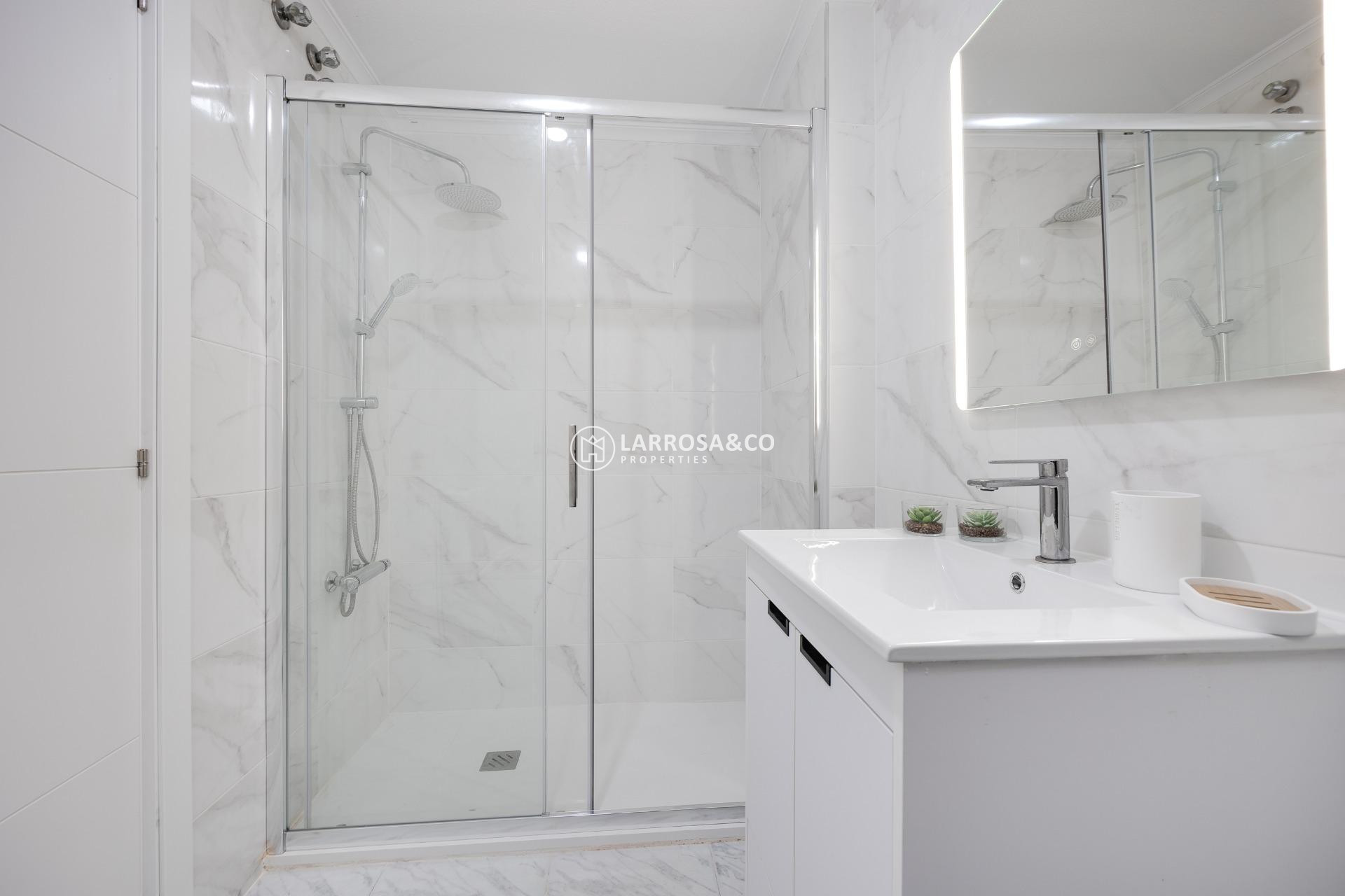 Resale - Apartment - Torrevieja - Los Locos Beach