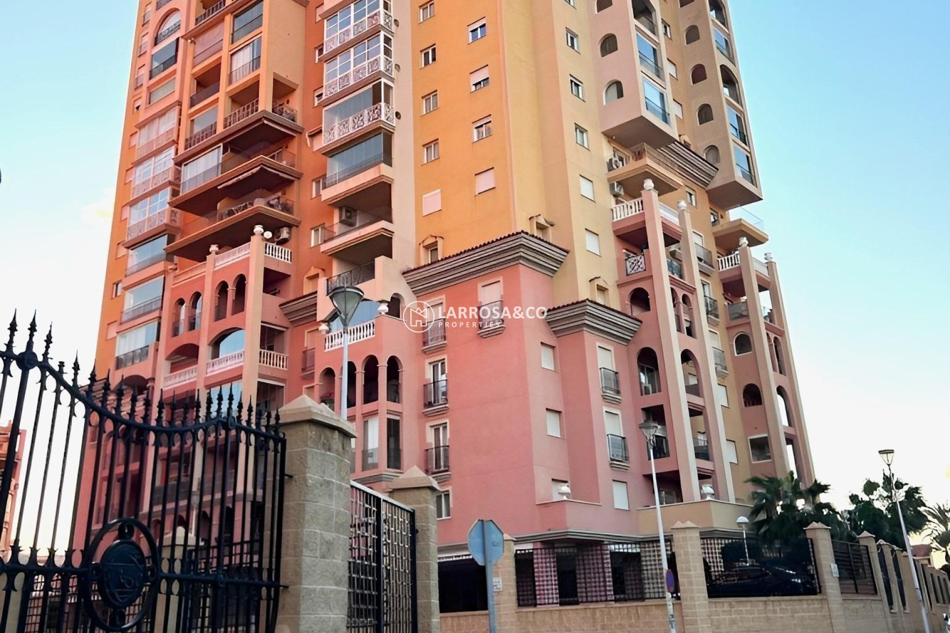 Resale - Apartment - Torrevieja - Los Locos Beach