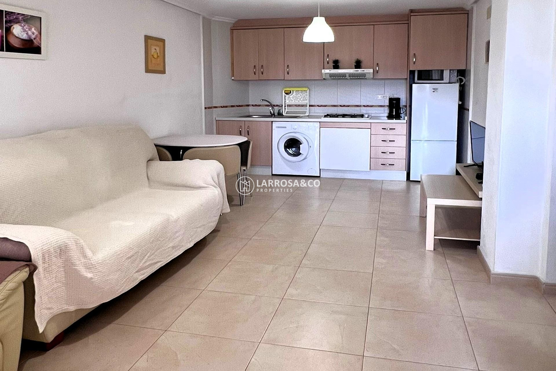 Resale - Apartment - Torrevieja - Los Locos Beach
