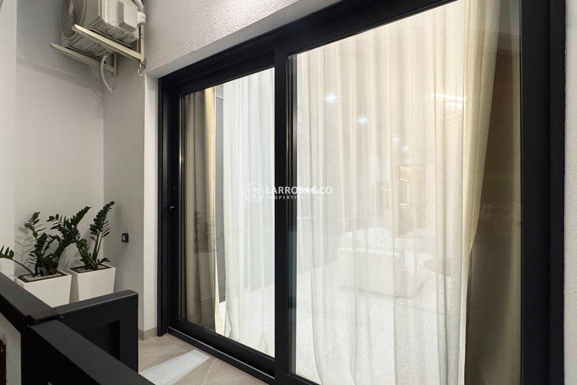 Resale - Apartment - Torrevieja - Los Locos Beach