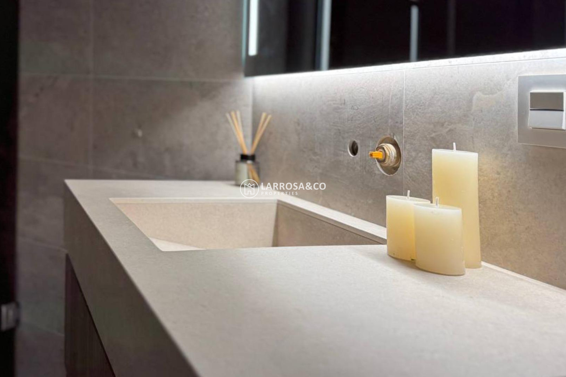 Resale - Apartment - Torrevieja - Los Locos Beach