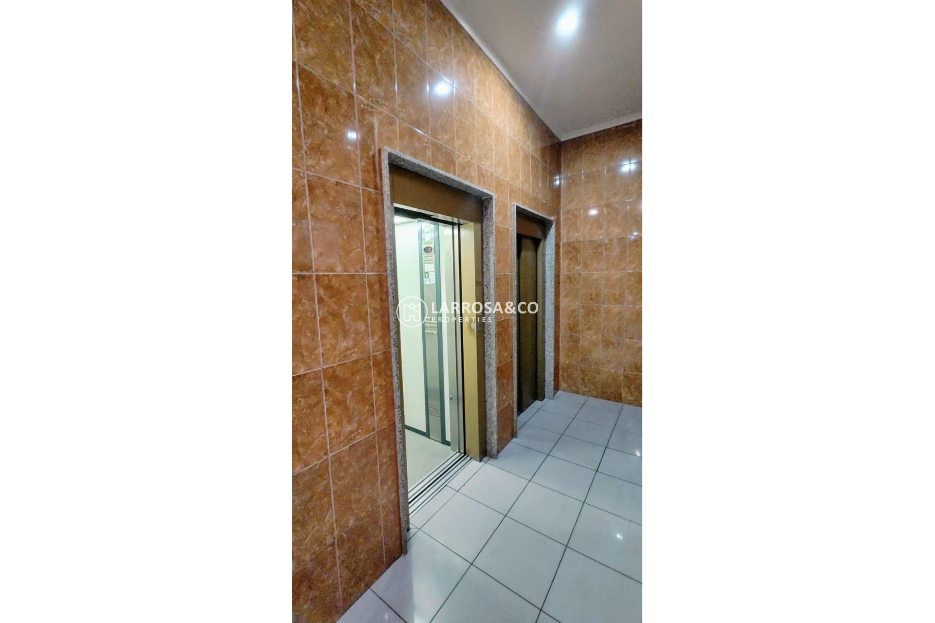 Resale - Apartment - Torrevieja - Los Locos Beach