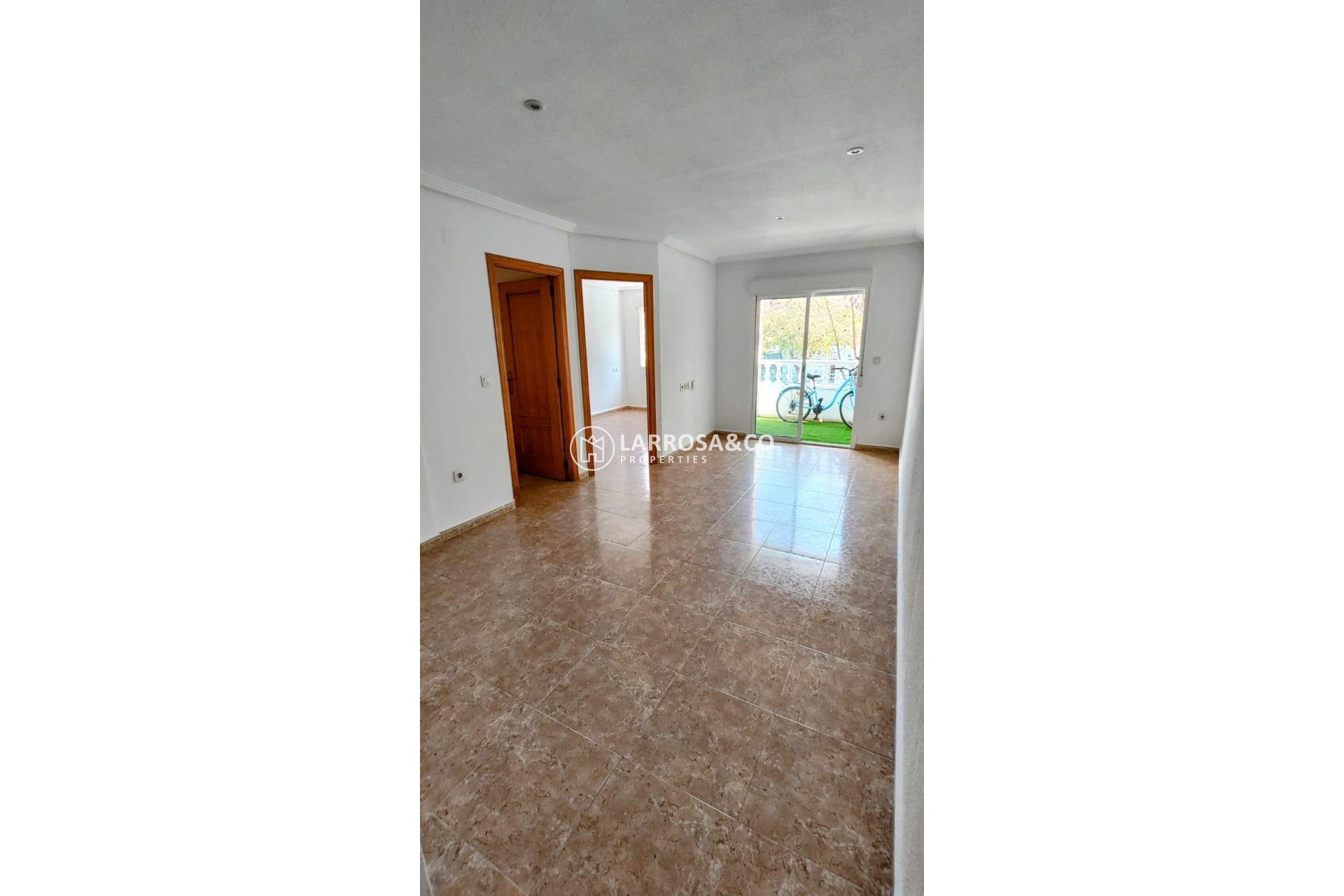 Resale - Apartment - Torrevieja - Los Locos Beach