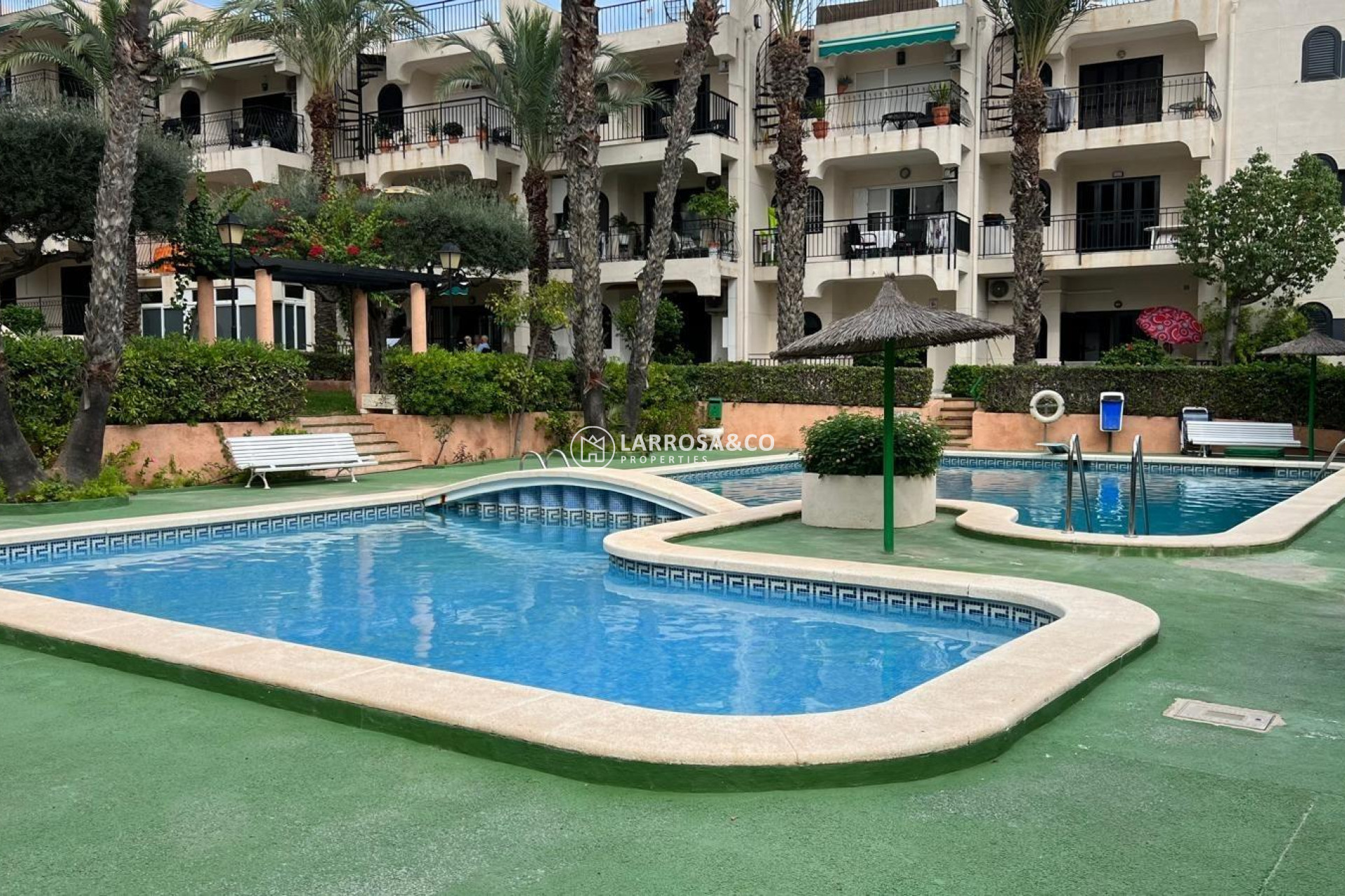 Resale - Apartment - Torrevieja - Miramar - Torre del Moro