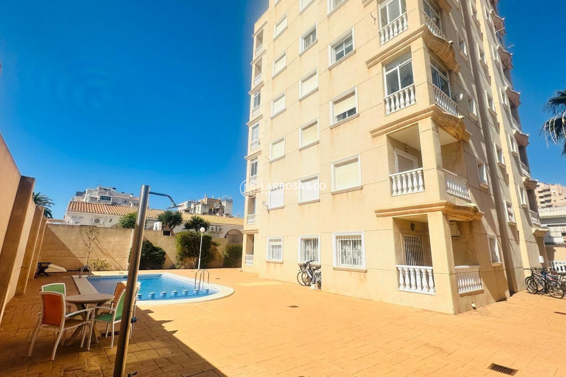 Resale - Apartment - Torrevieja - Nueva Torrevieja